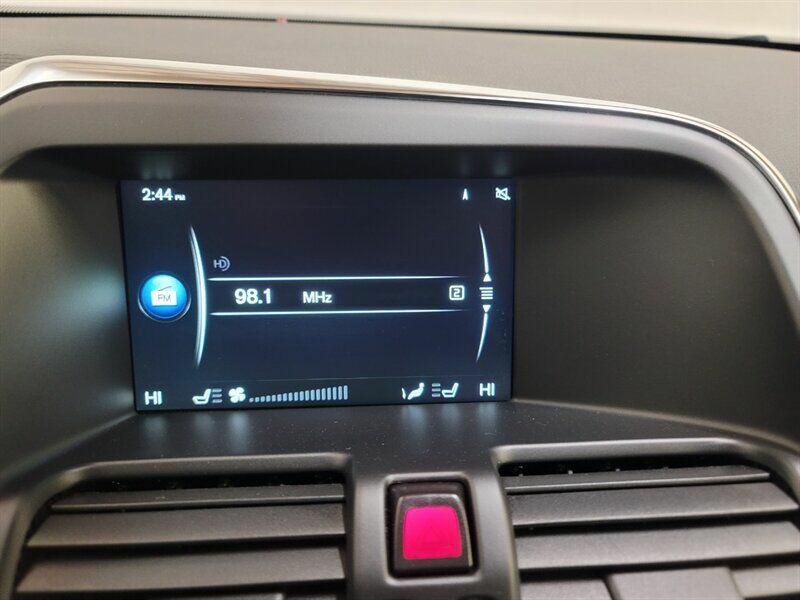 2016 Volvo XC60 Image 19