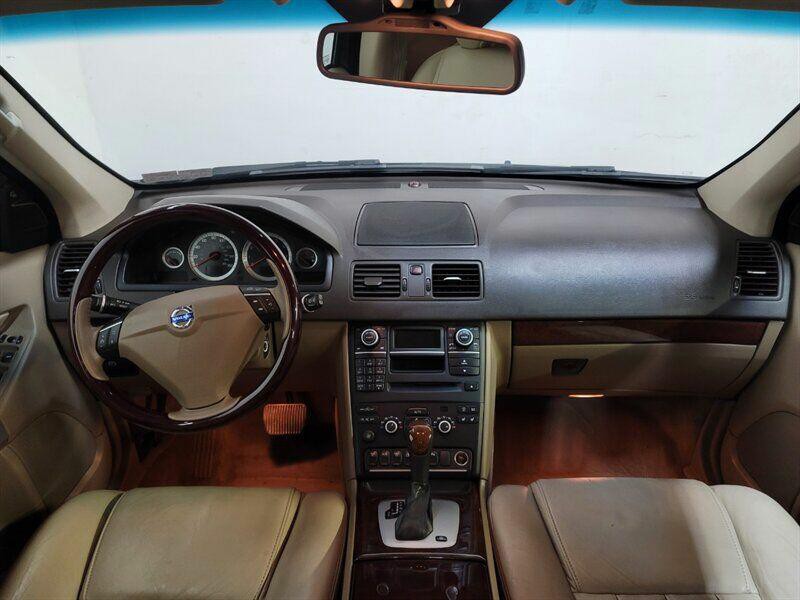 2013 Volvo XC90 Image 9