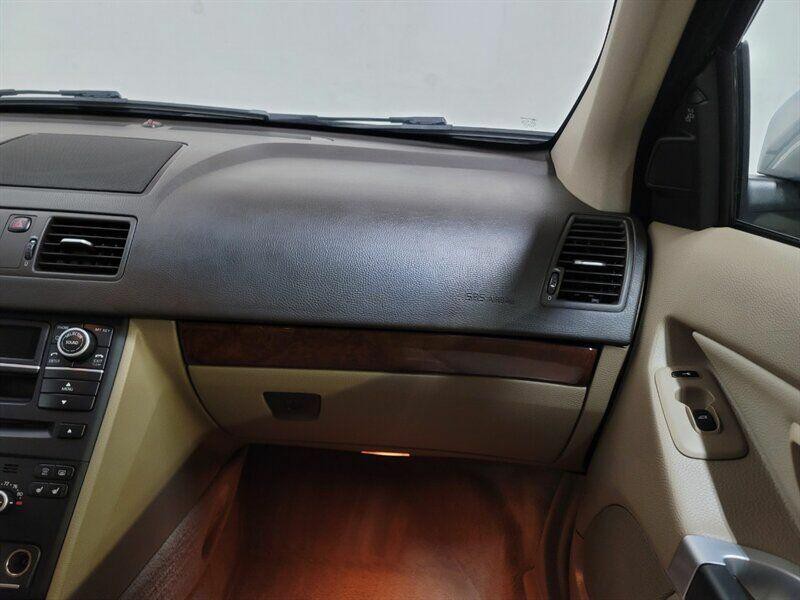 2013 Volvo XC90 Image 15