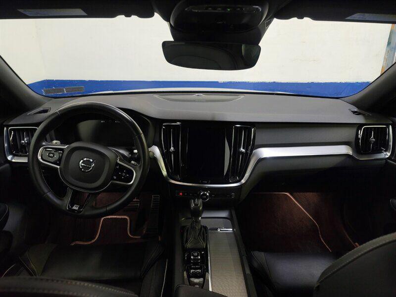 2019 Volvo S60 Image 7
