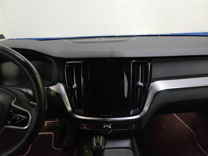 2019 Volvo S60 Image 9