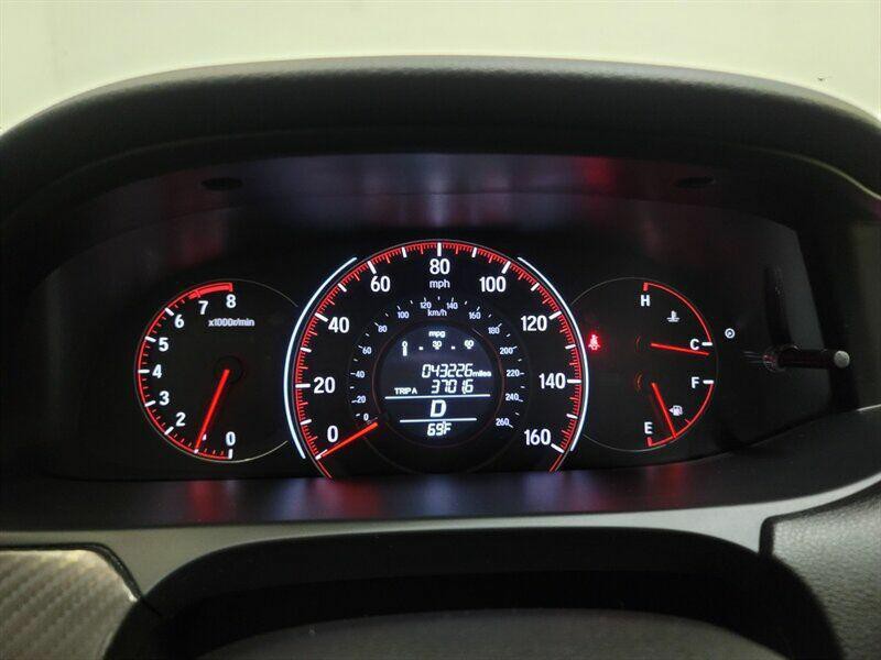 2017 Honda Accord Image 8