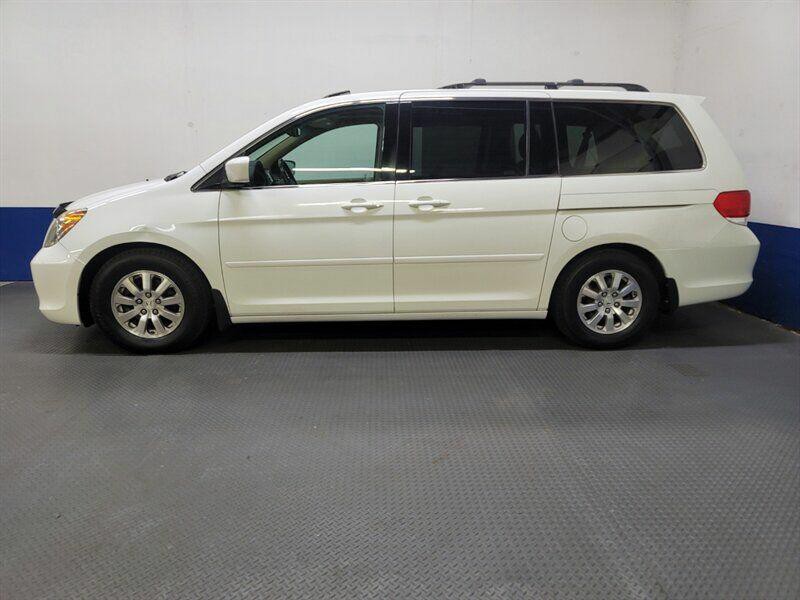 2009 Honda Odyssey Image 2