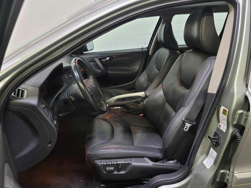 2006 Volvo XC70 Image 3