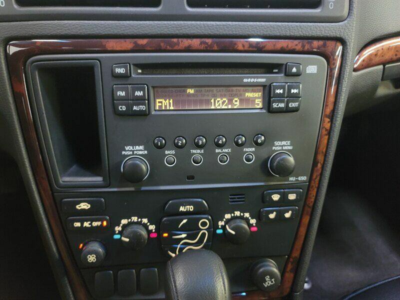 2006 Volvo XC70 Image 7