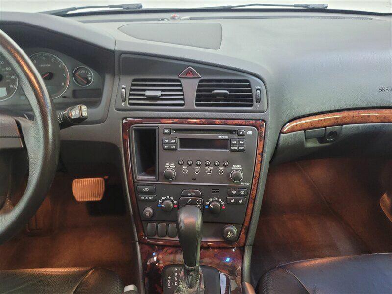 2006 Volvo XC70 Image 8