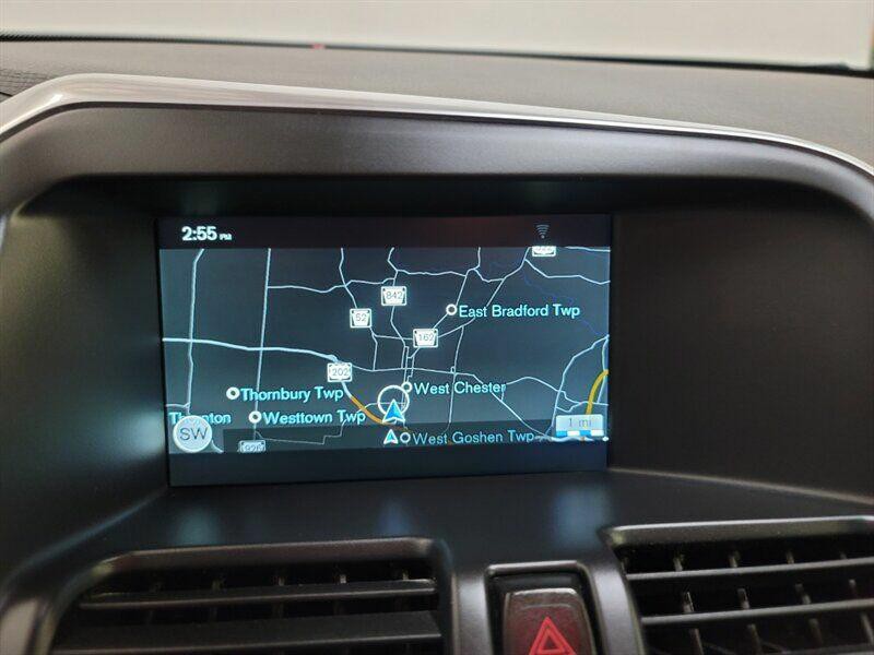 2016 Volvo XC60 Image 11
