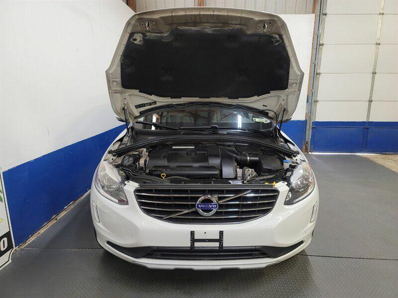 2016 Volvo XC60 Image 23