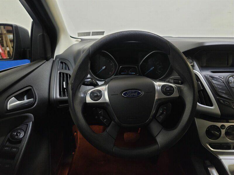 2013 Ford Focus Image 8
