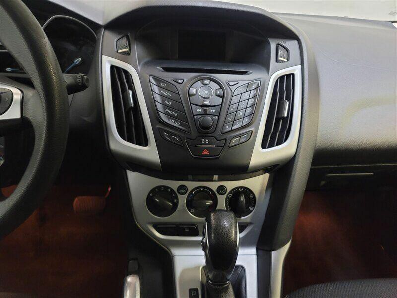 2013 Ford Focus Image 10