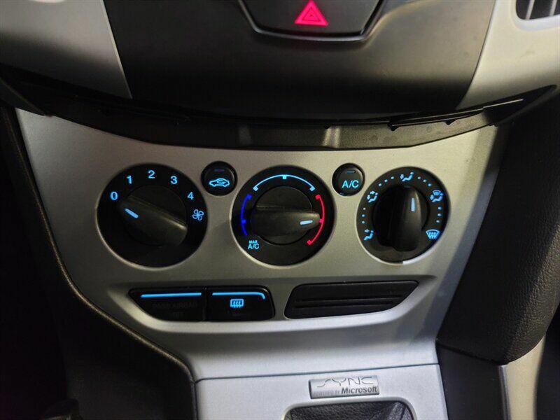 2013 Ford Focus Image 12