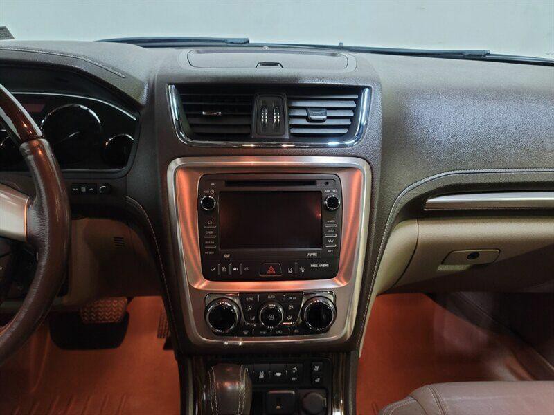 2015 GMC Acadia Image 15