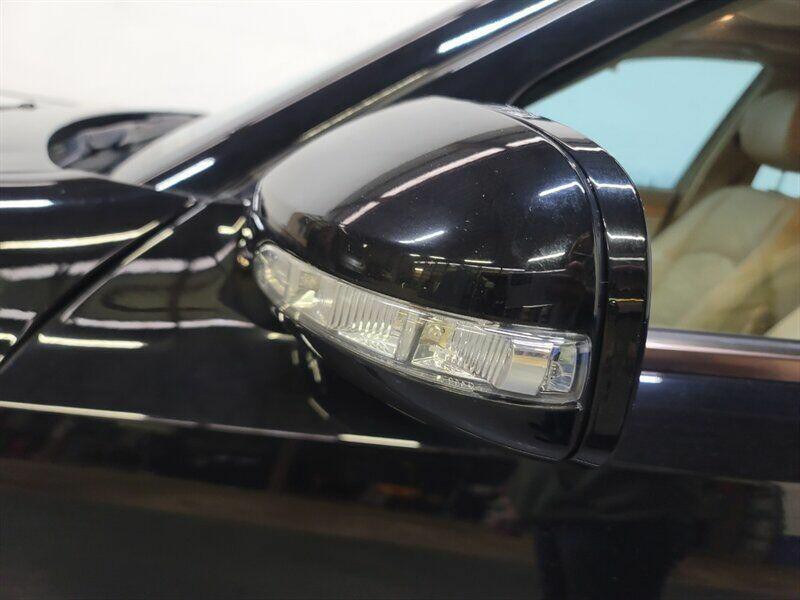 2008 Mercedes-Benz E-Class Image 3