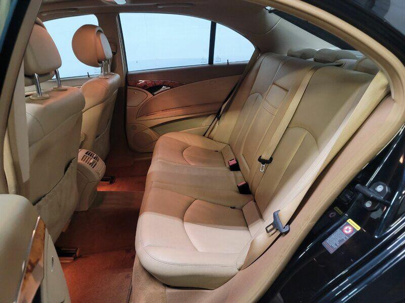 2008 Mercedes-Benz E-Class Image 6