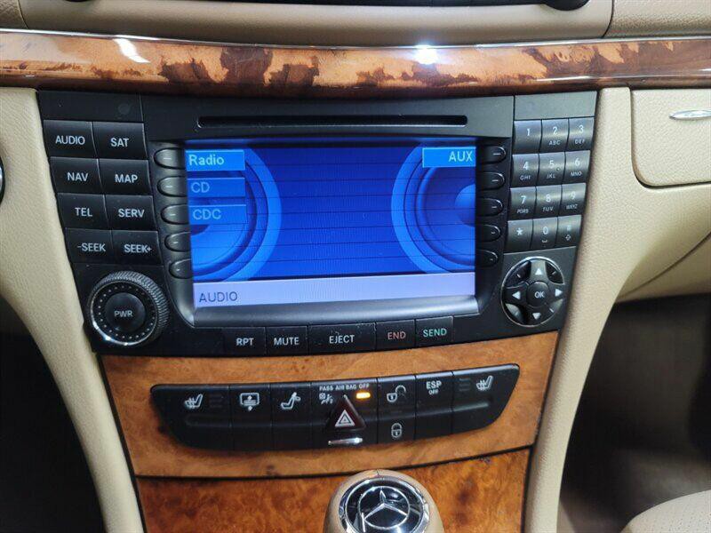 2008 Mercedes-Benz E-Class Image 13