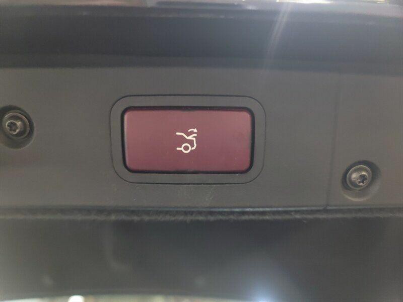 2008 Mercedes-Benz E-Class Image 24