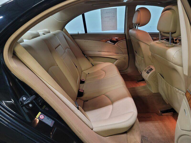 2008 Mercedes-Benz E-Class Image 27