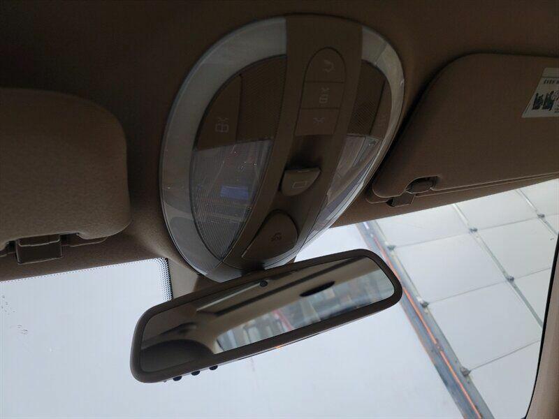 2008 Mercedes-Benz E-Class Image 30