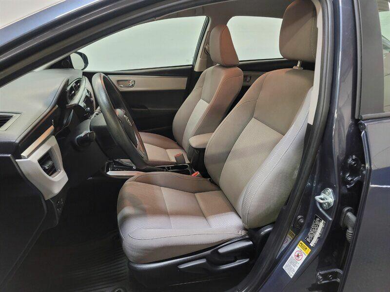 2016 Toyota Corolla Image 3