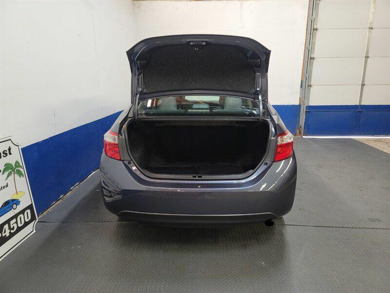 2016 Toyota Corolla Image 24