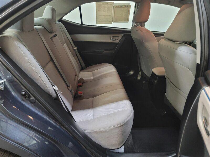 2016 Toyota Corolla Image 27