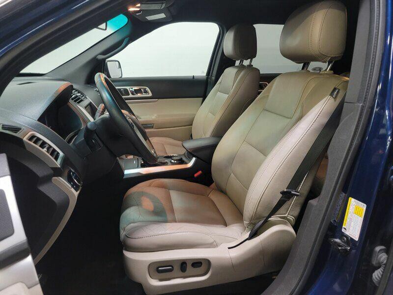 2012 Ford Explorer Image 7