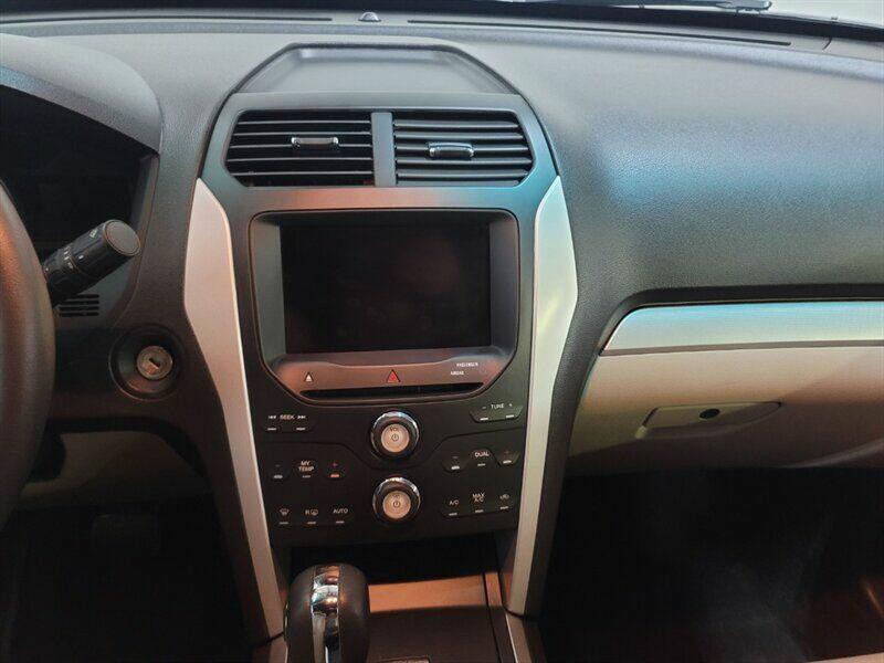 2012 Ford Explorer Image 14