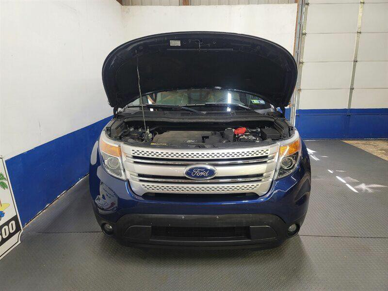 2012 Ford Explorer Image 21