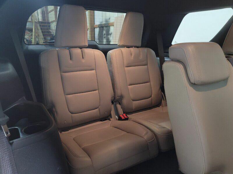 2012 Ford Explorer Image 29