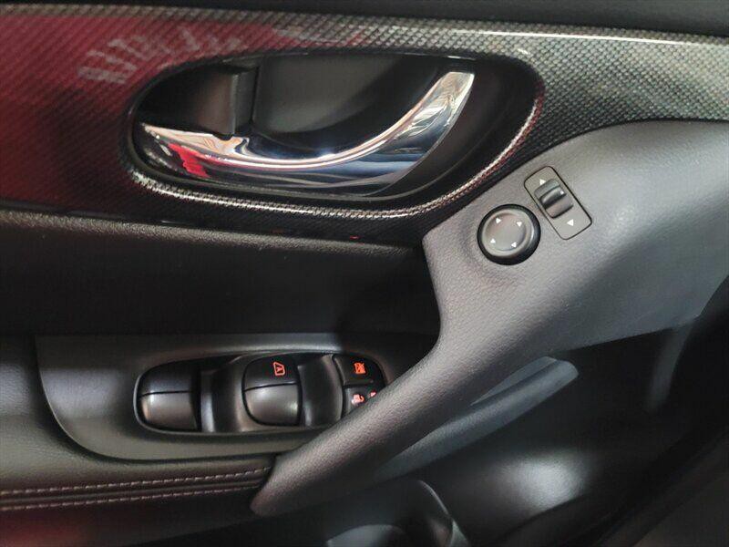 2015 Nissan Rogue Image 5
