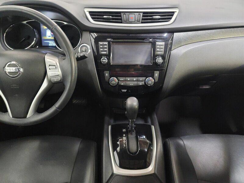 2015 Nissan Rogue Image 12