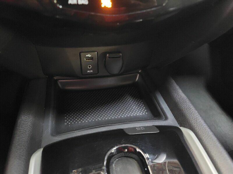 2015 Nissan Rogue Image 21