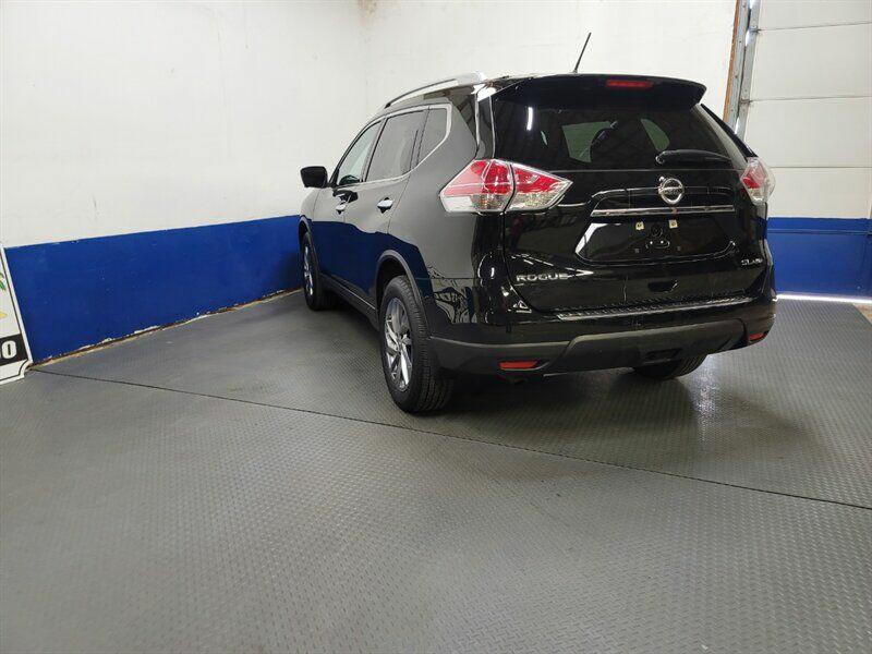 2015 Nissan Rogue Image 29