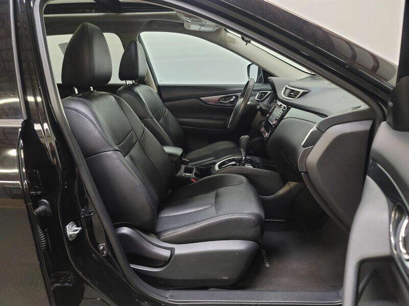2015 Nissan Rogue Image 38