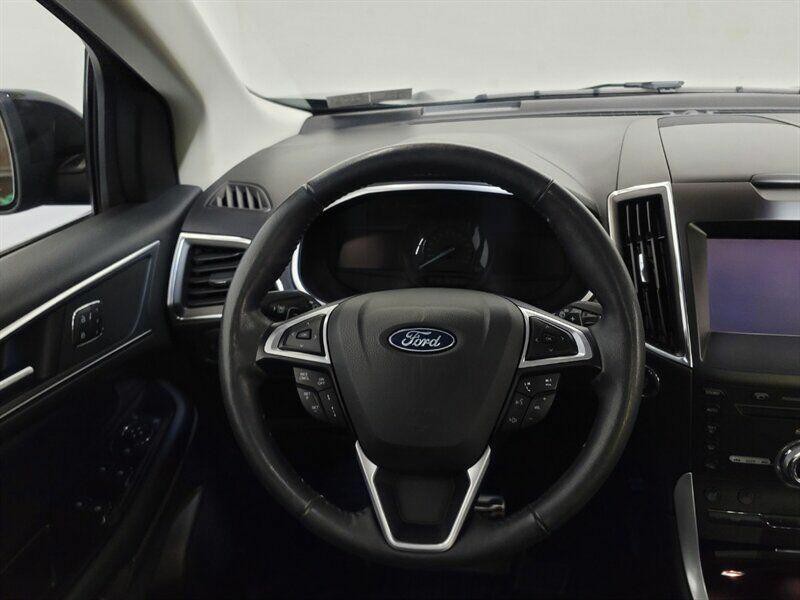 2018 Ford Edge Image 10