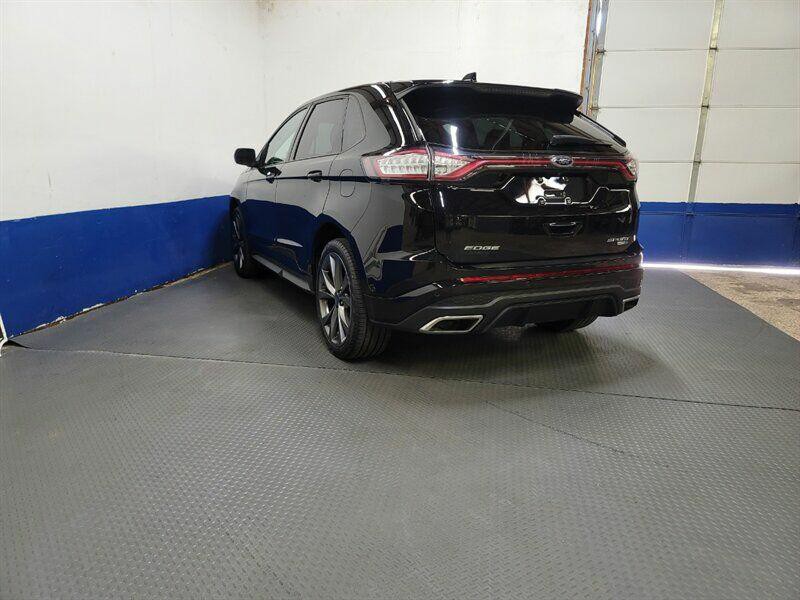 2018 Ford Edge Image 36