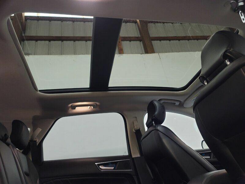 2018 Ford Edge Image 47