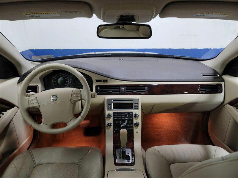 2007 Volvo S80 Image 8