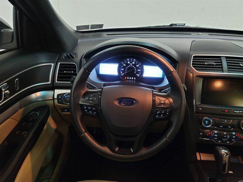 2017 Ford Explorer Image 10