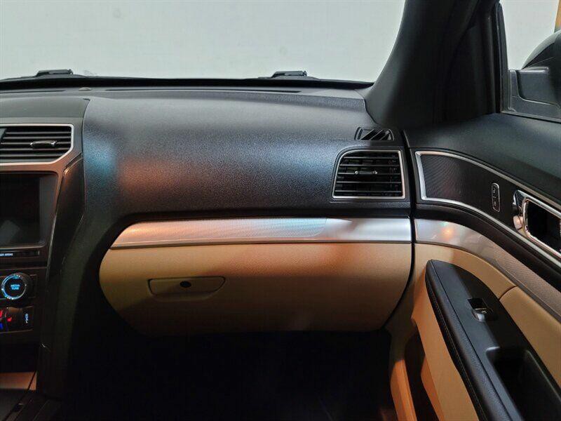 2017 Ford Explorer Image 29