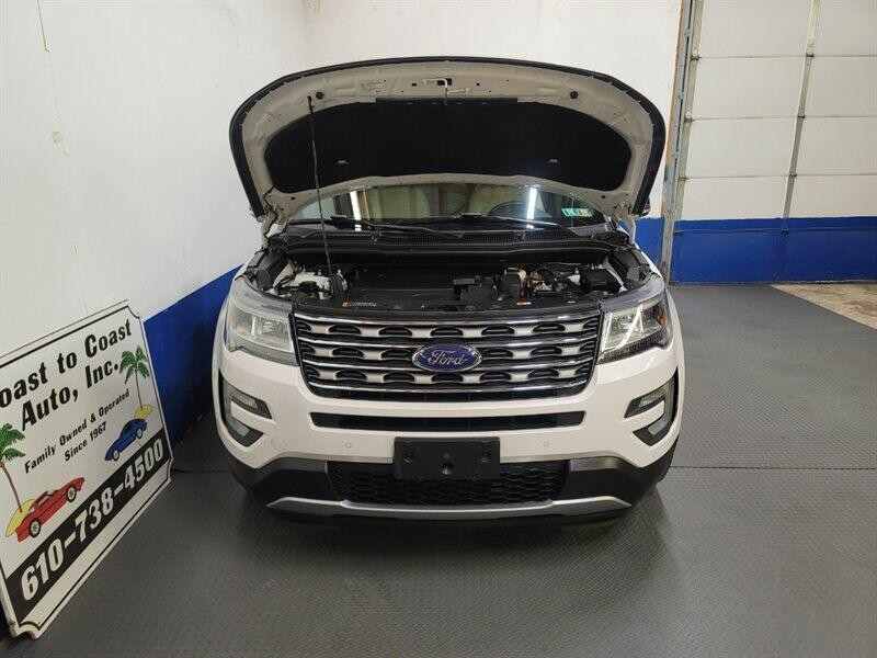 2017 Ford Explorer Image 33