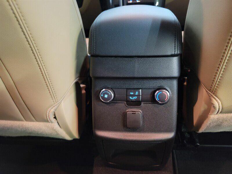 2017 Ford Explorer Image 43