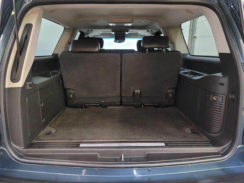 2010 Cadillac Escalade Image 26