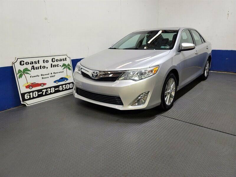 2013 Toyota Camry Image 1