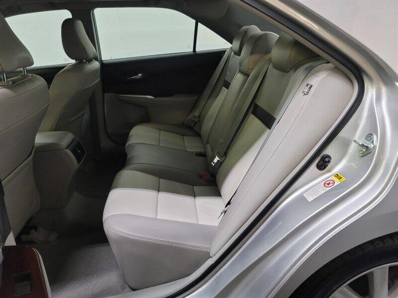 2013 Toyota Camry Image 4