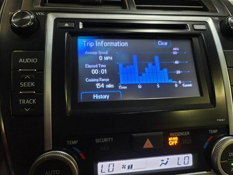 2013 Toyota Camry Image 16