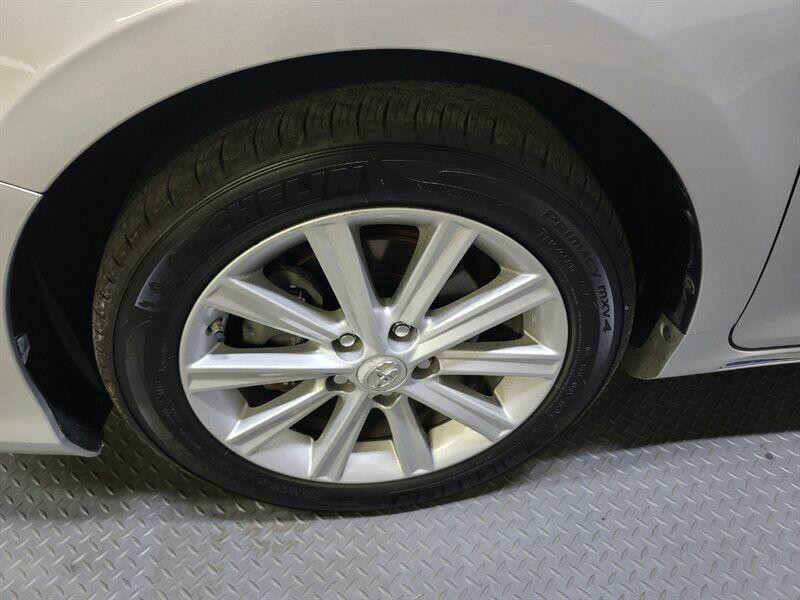 2013 Toyota Camry Image 22
