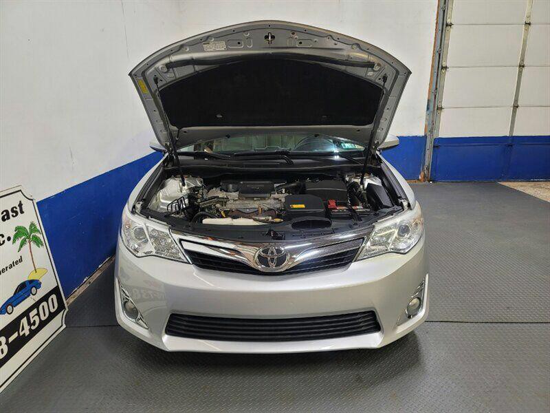 2013 Toyota Camry Image 23