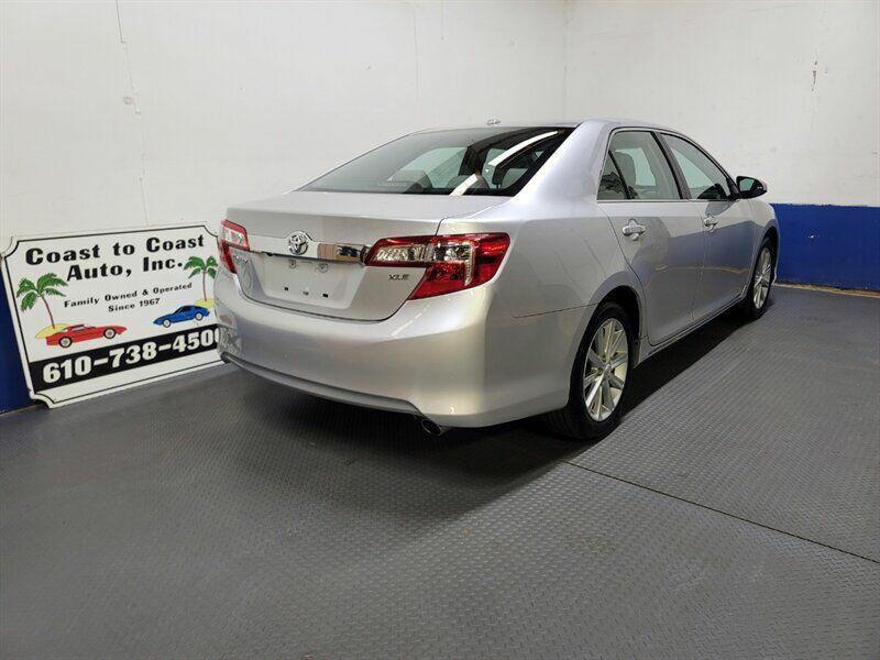 2013 Toyota Camry Image 30