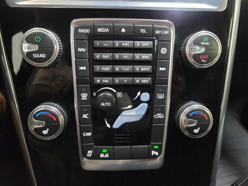 2015 Volvo XC60 Image 14